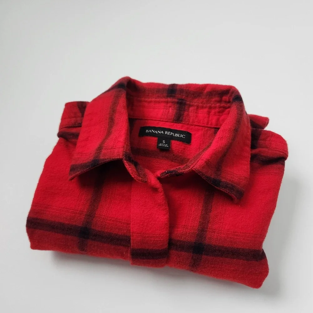 Banana Republic Mens Red Black‎ Plaid Flannel Button Up Shirt Size S